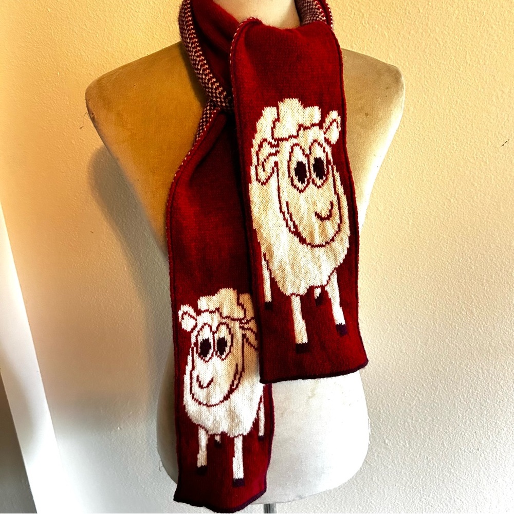 Shaun the sheep reversible, scarf, red merino wool good condition